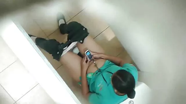 Cô gái tóc vàng phim sexxx nhat là hạt.