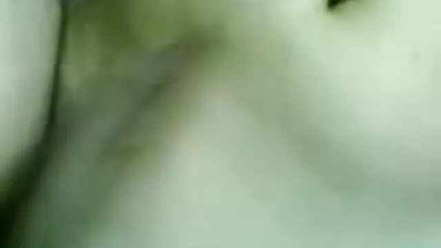 Một cô gái cac trang sex moi nhat 18 tuổi, Anh trai, một người đàn ông tinh trùng vào ngày sinh nhật của mình.