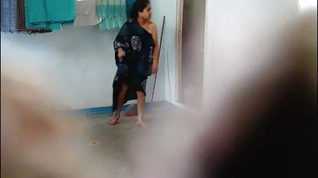 Các người phụ nữ say rượu đóng khung một người bạn, và sau đó đưa mình vào đầu ngón chân những bộ phim jav hay nhất lạc đà.